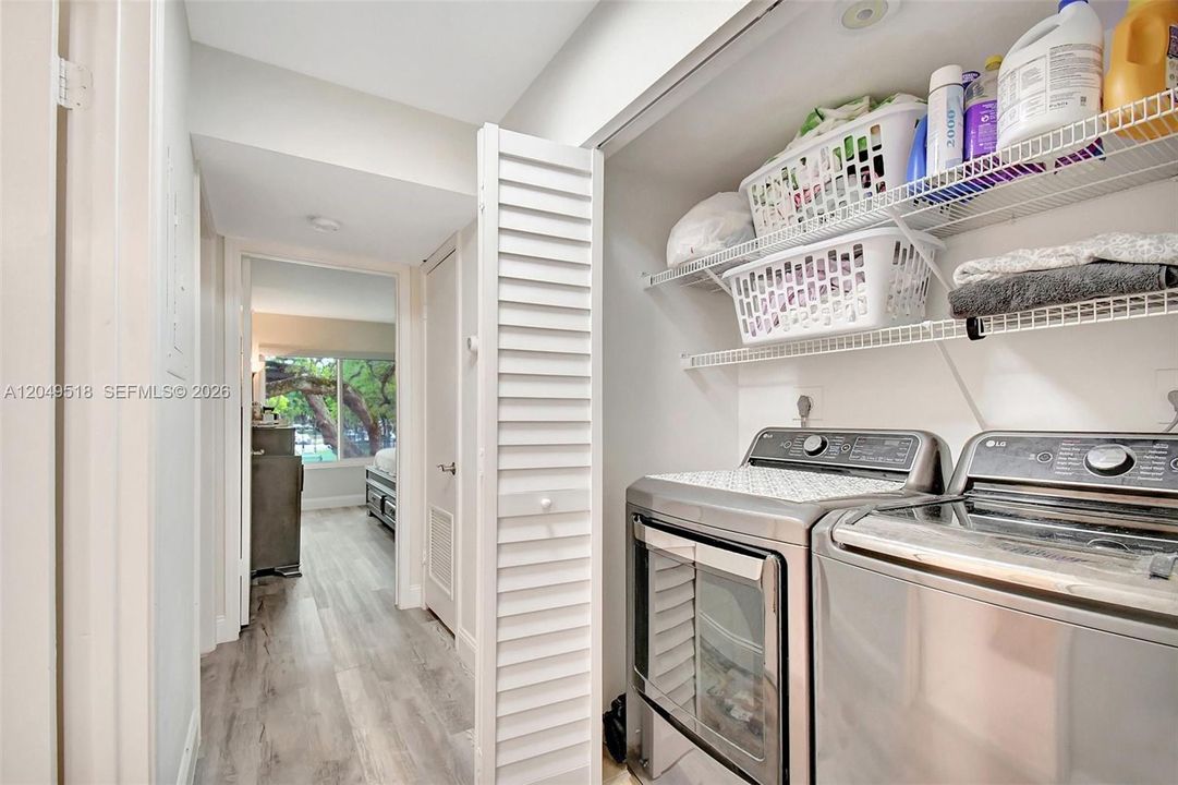 For Rent: $2,850 (2 beds, 2 baths, 1256 Square Feet)