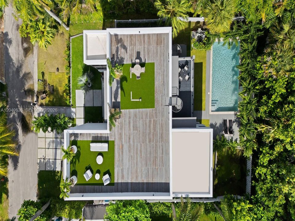 На продажу: $2,595,000 (4 спален, 4 ванн, 4194 Квадратных фут)