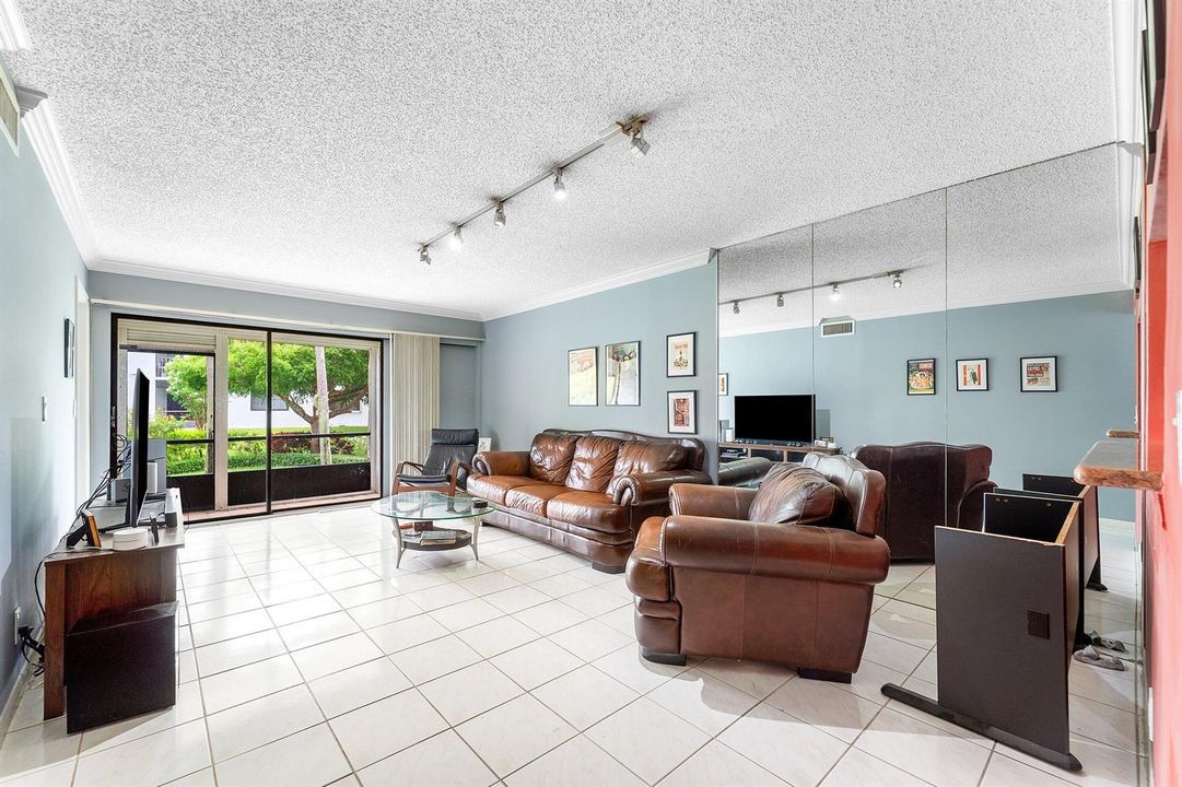 012-105TropicIsleDrive-22-DelrayBeach-FL