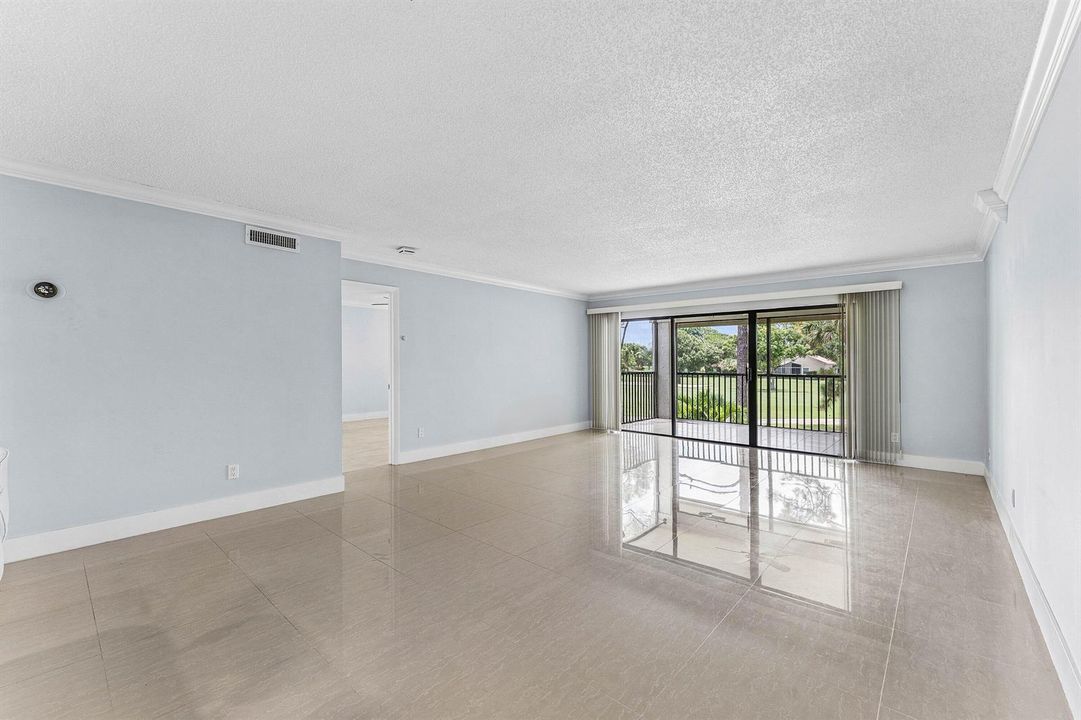 014-12926BriarlakeDrive-201-WestPalmBeac
