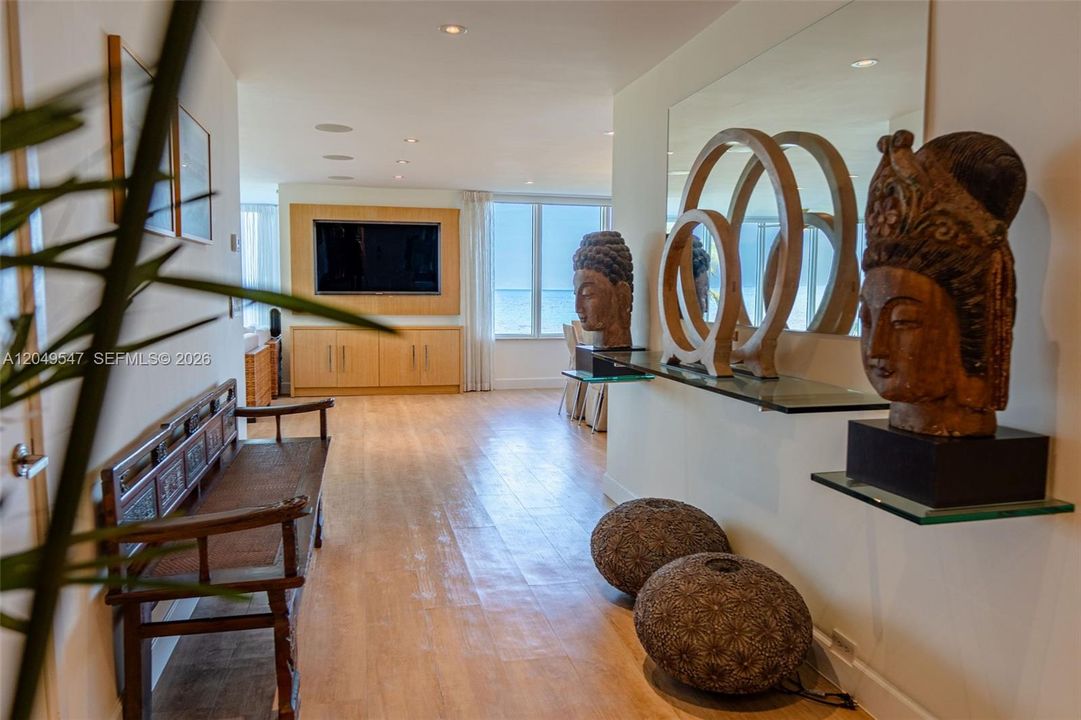For Sale: $3,850,000 (4 beds, 4 baths, 1880 Square Feet)