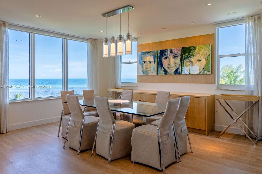 For Sale: $3,850,000 (4 beds, 4 baths, 1880 Square Feet)