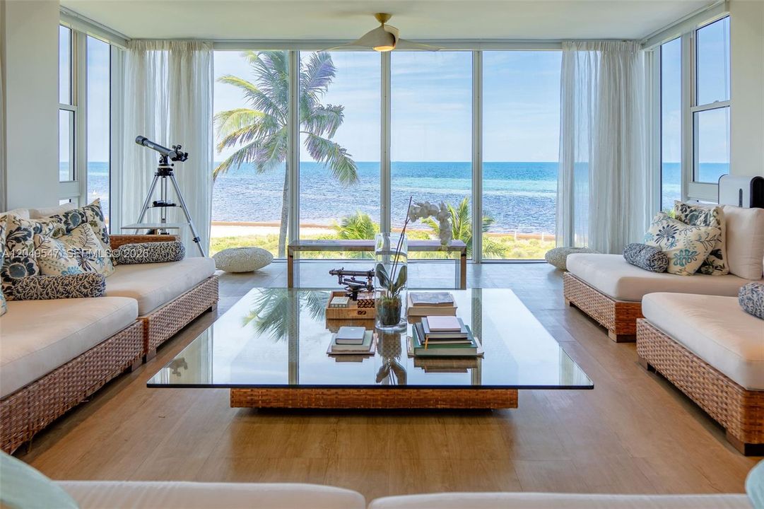 For Sale: $3,850,000 (4 beds, 4 baths, 1880 Square Feet)