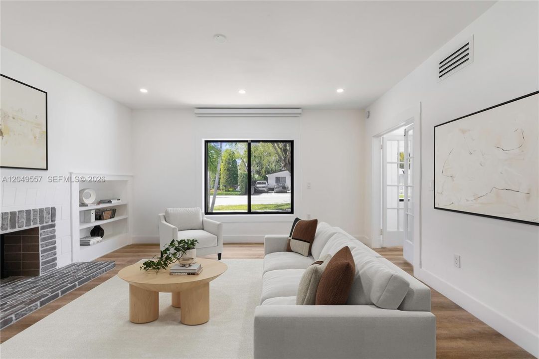 Activo con contrato: $1,675,000 (4 camas, 3 baños, 2414 Pies cuadrados)