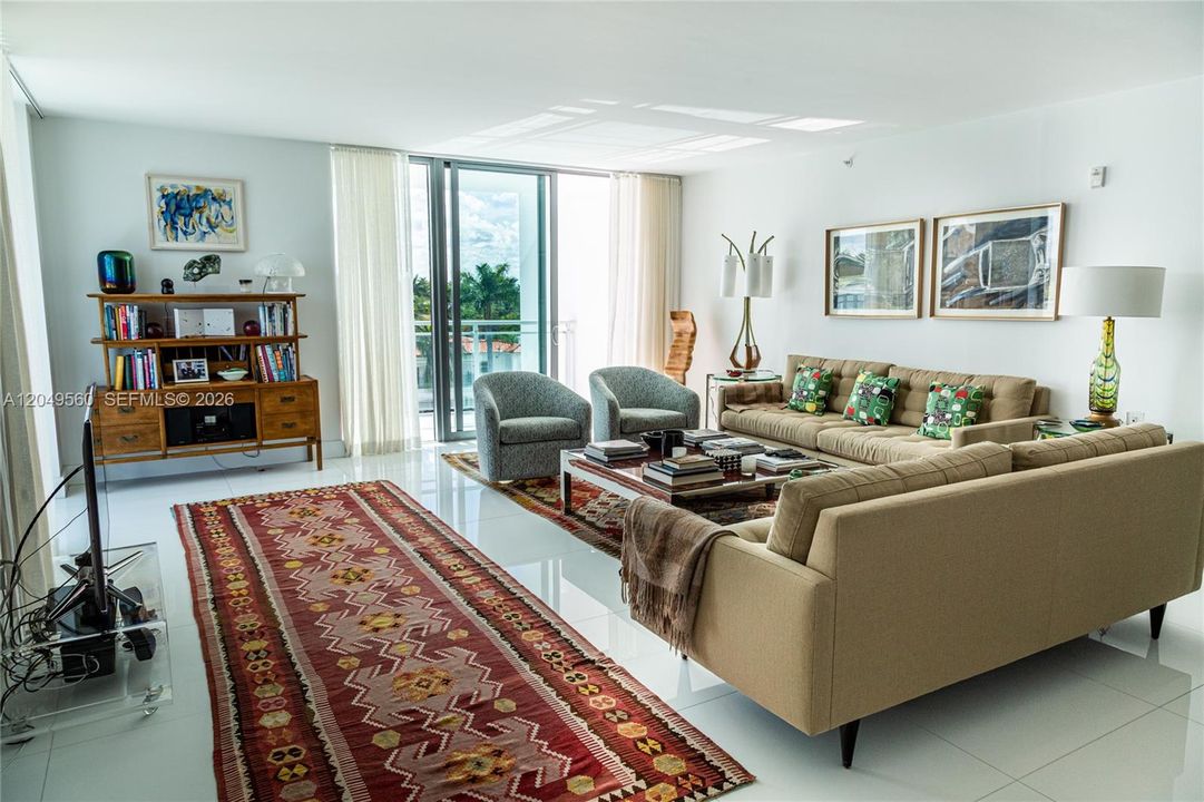 For Rent: $11,500 (3 beds, 3 baths, 2150 Square Feet)