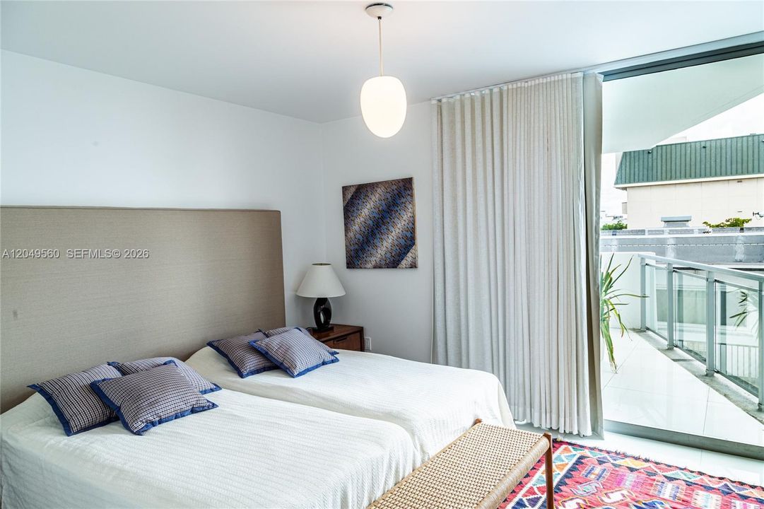 For Rent: $11,500 (3 beds, 3 baths, 2150 Square Feet)