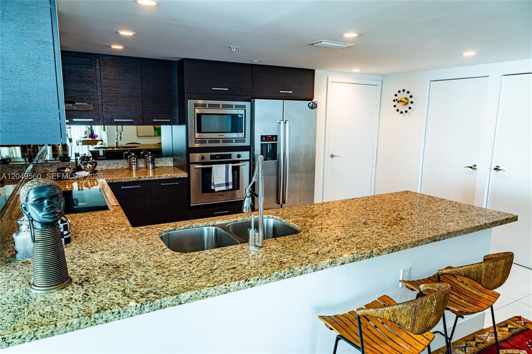For Rent: $11,500 (3 beds, 3 baths, 2150 Square Feet)