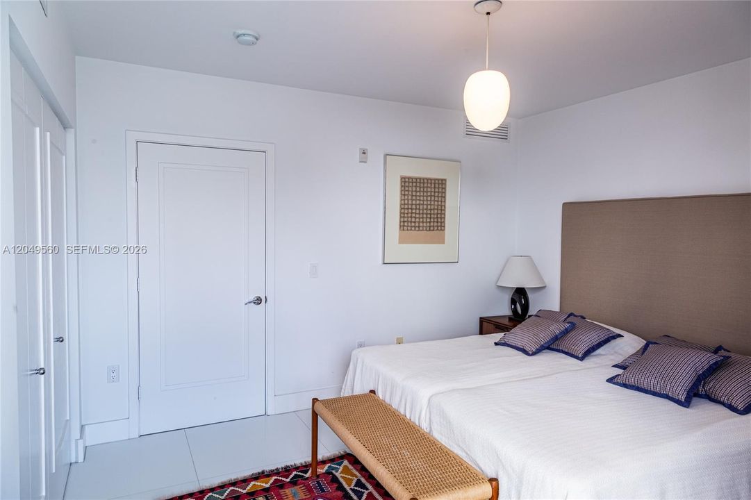 For Rent: $11,500 (3 beds, 3 baths, 2150 Square Feet)