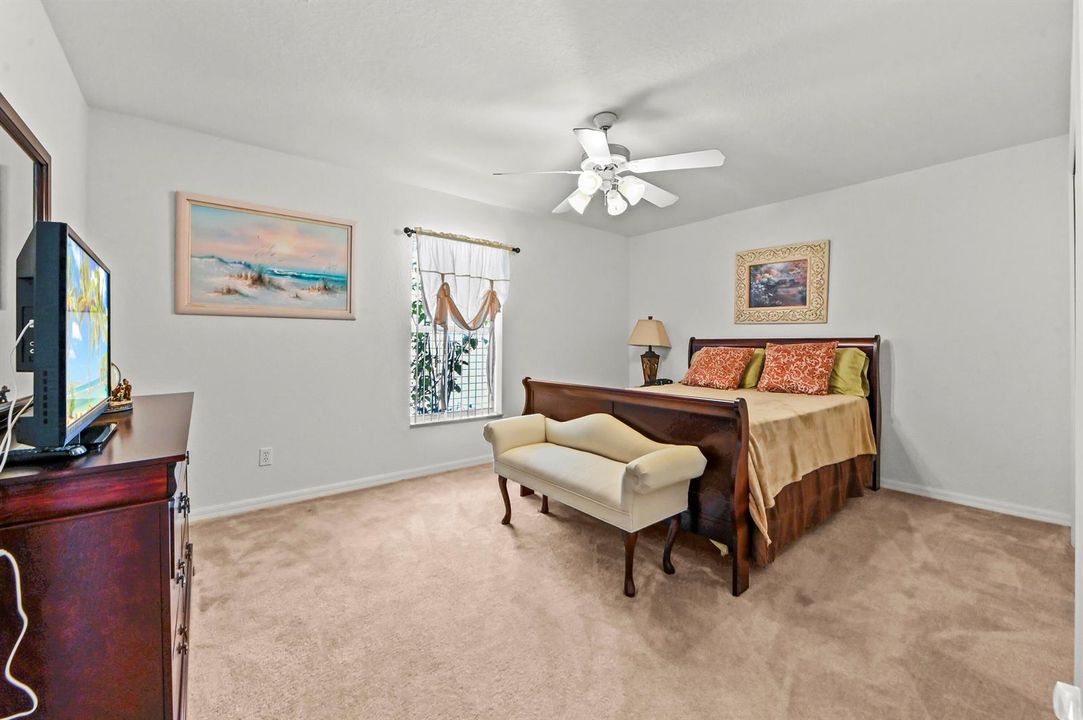 26 Bedroom 01