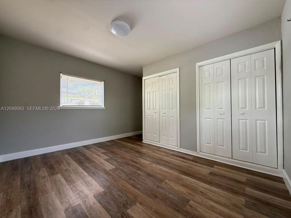 For Rent: $2,600 (3 beds, 2 baths, 1270 Square Feet)