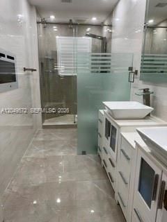 В аренду: $7,000 (5 спален, 3 ванн, 3296 Квадратных фут)