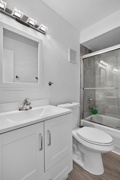 В аренду: $3,750 (3 спален, 2 ванн, 1950 Квадратных фут)