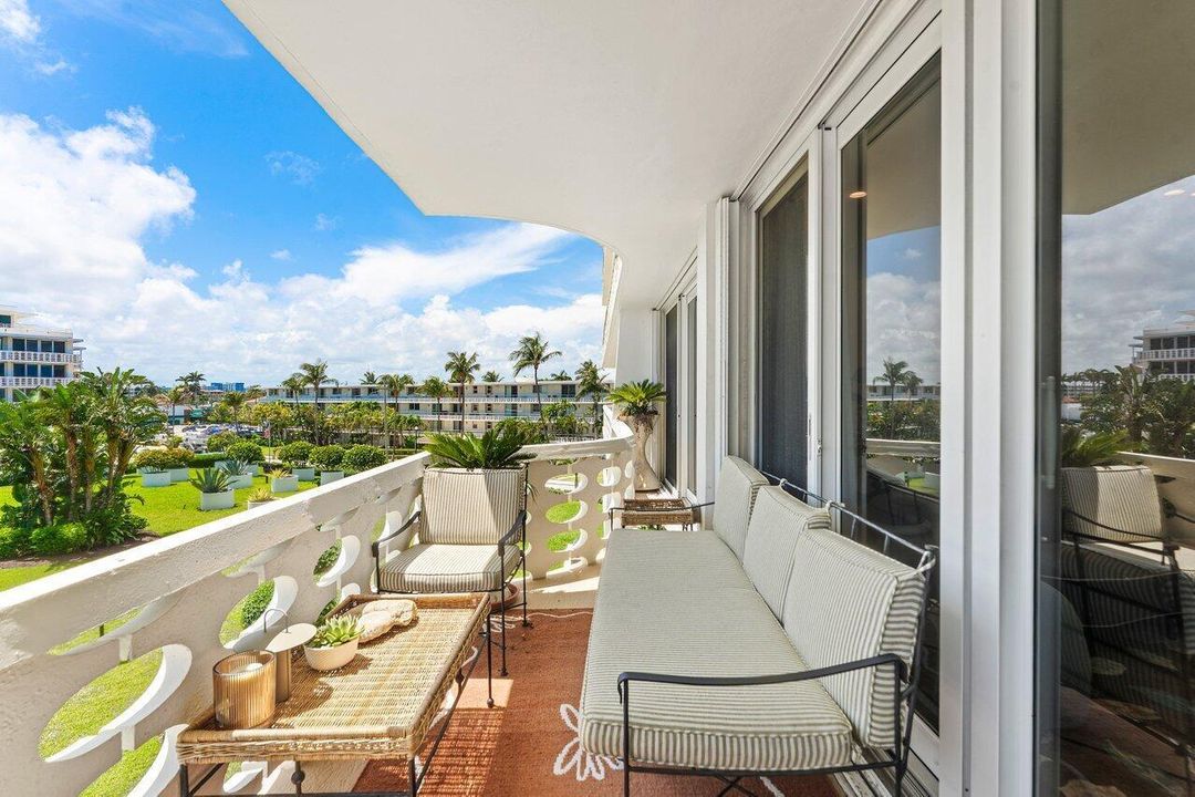 024-100SunriseAvenue-418-PalmBeach-FL-33