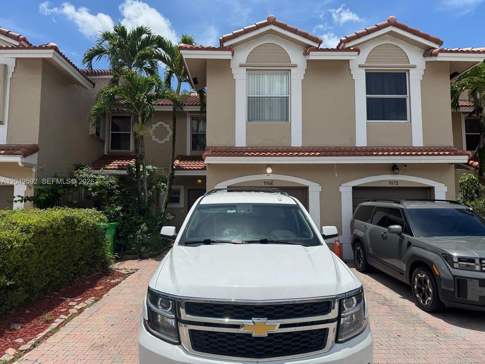 For Rent: $3,195 (3 beds, 2 baths, 1436 Square Feet)