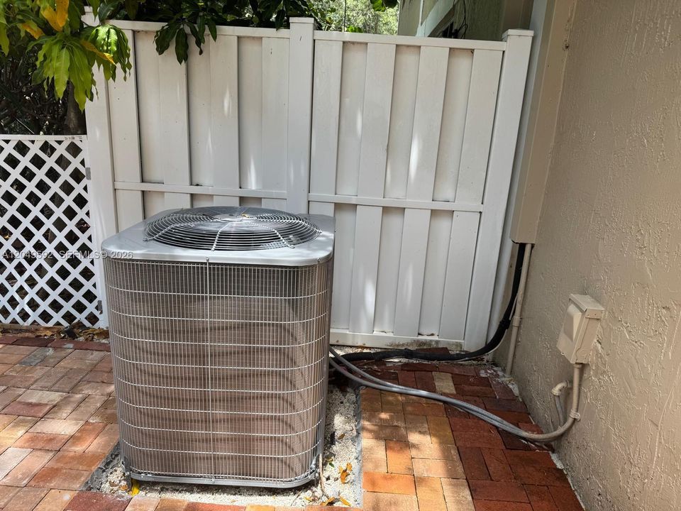For Rent: $3,195 (3 beds, 2 baths, 1436 Square Feet)