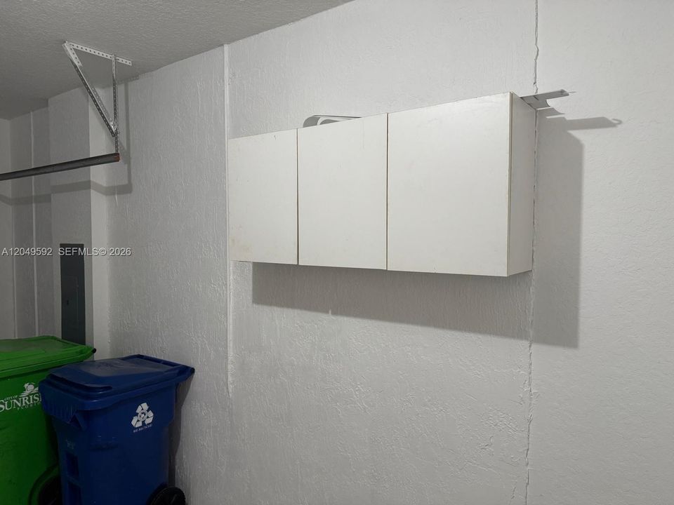 For Rent: $3,195 (3 beds, 2 baths, 1436 Square Feet)