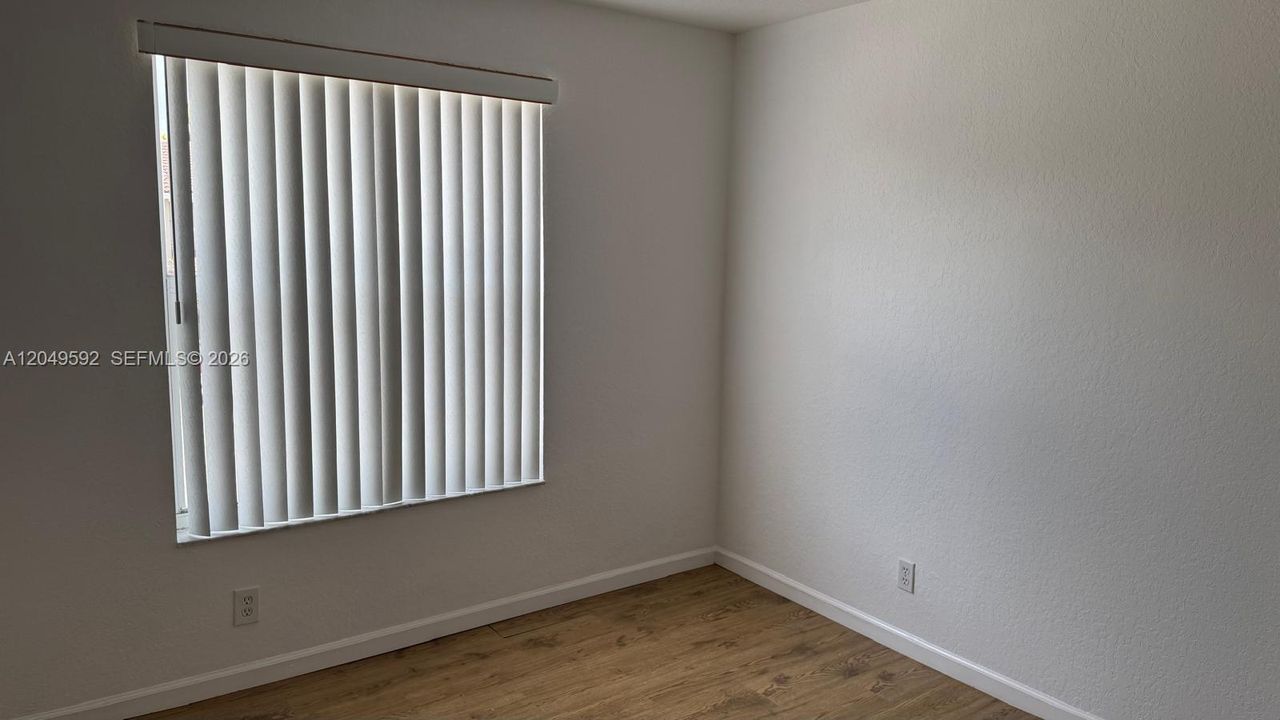 For Rent: $3,195 (3 beds, 2 baths, 1436 Square Feet)
