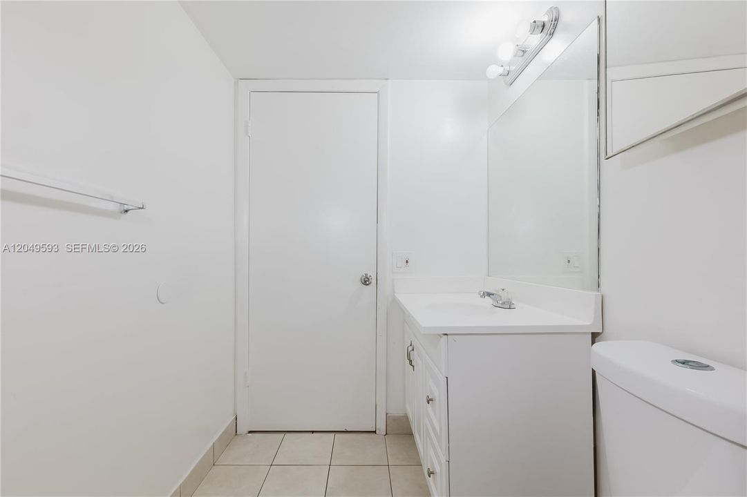 For Rent: $2,650 (3 beds, 2 baths, 1085 Square Feet)