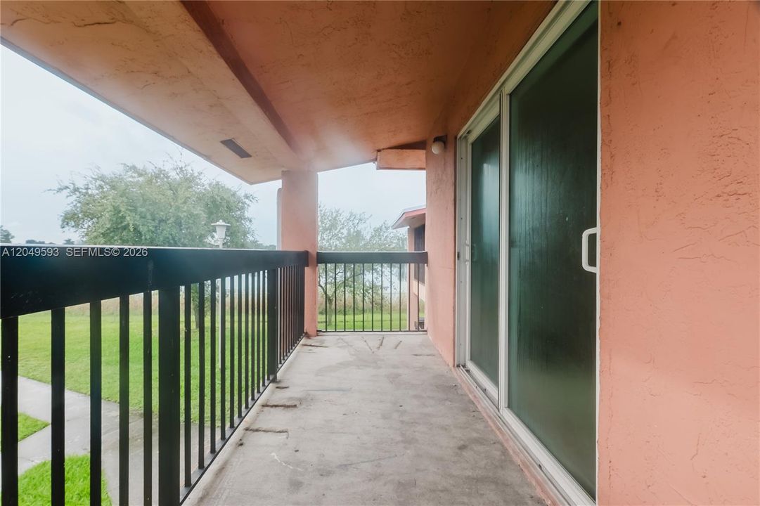 For Rent: $2,650 (3 beds, 2 baths, 1085 Square Feet)