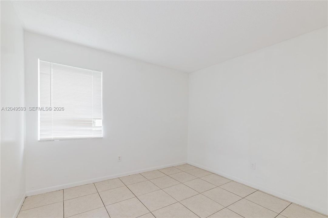 For Rent: $2,650 (3 beds, 2 baths, 1085 Square Feet)