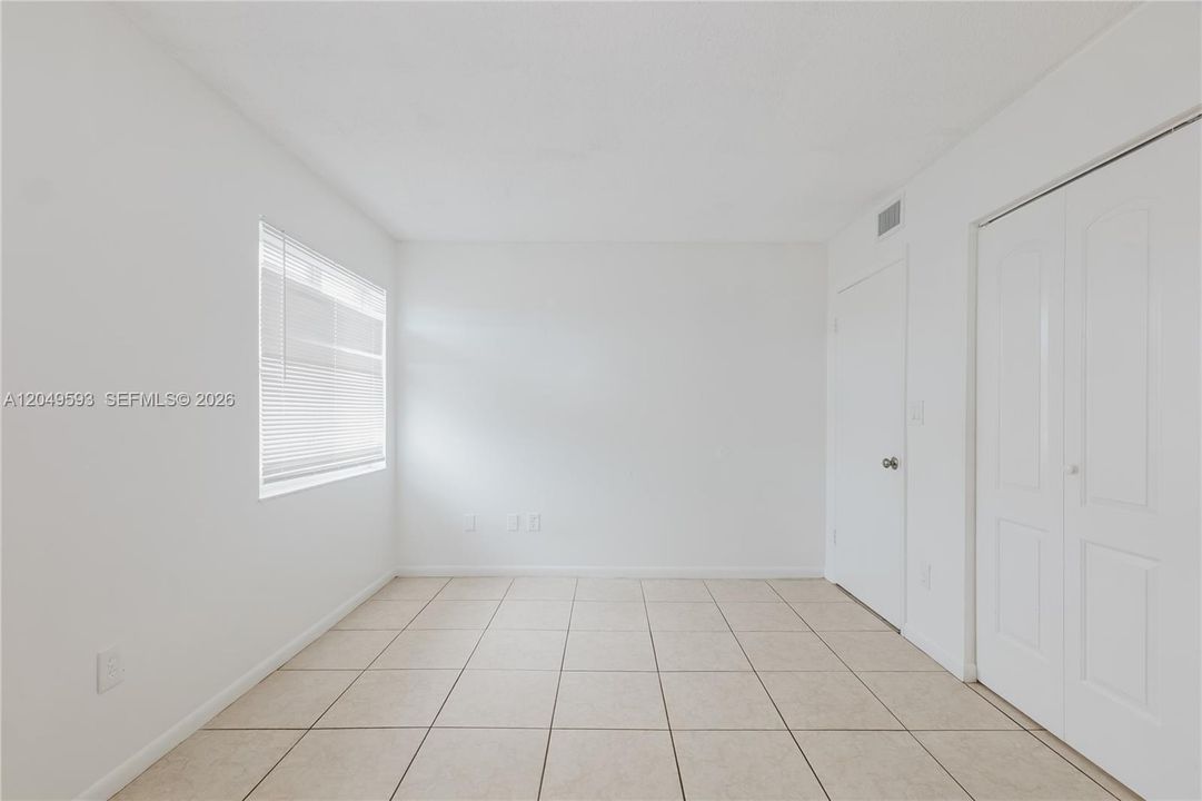 For Rent: $2,650 (3 beds, 2 baths, 1085 Square Feet)