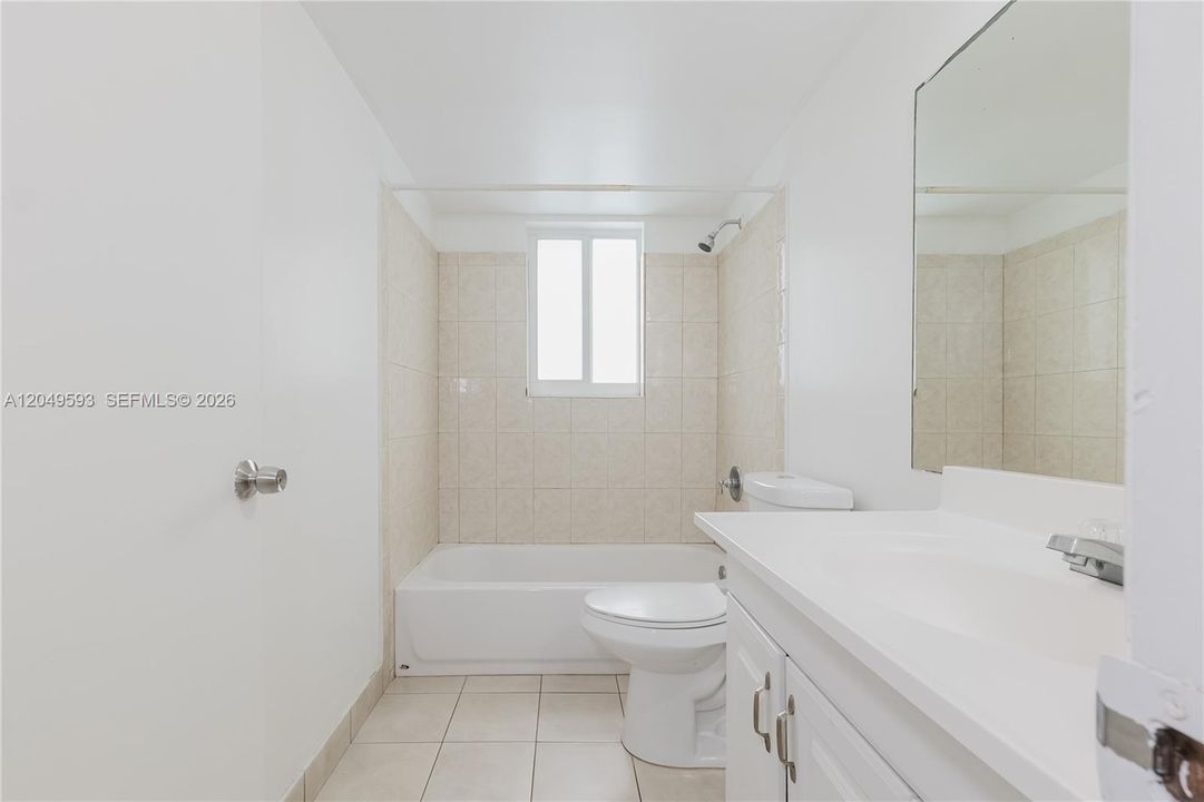 For Rent: $2,650 (3 beds, 2 baths, 1085 Square Feet)