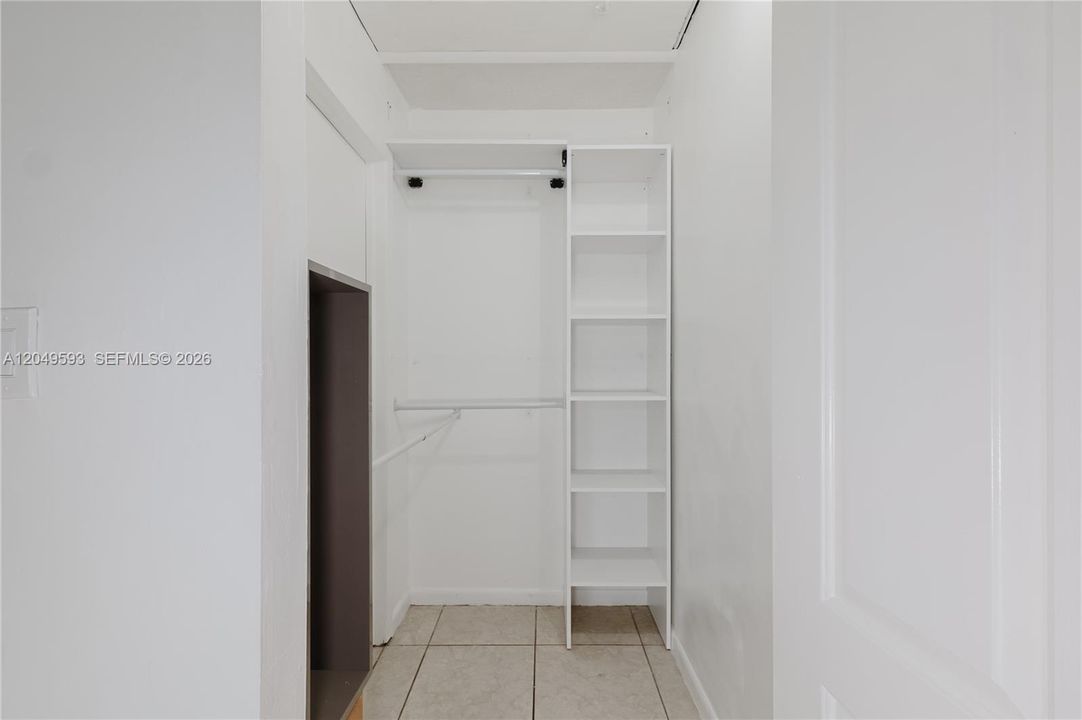 For Rent: $2,650 (3 beds, 2 baths, 1085 Square Feet)