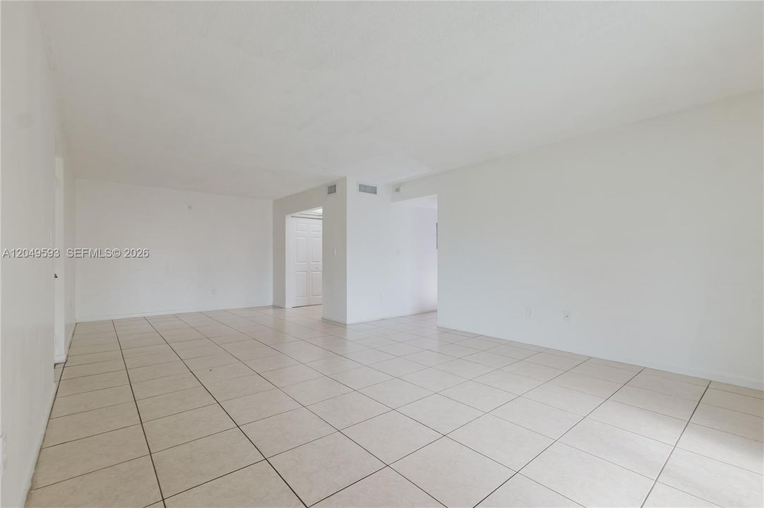 For Rent: $2,650 (3 beds, 2 baths, 1085 Square Feet)