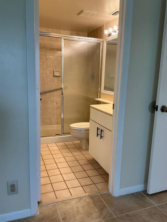 2506 ANCHORAGE MAIN BATHRM 1