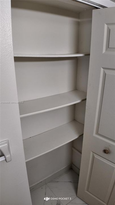 For Rent: $1,700 (1 beds, 1 baths, 223601 Square Feet)