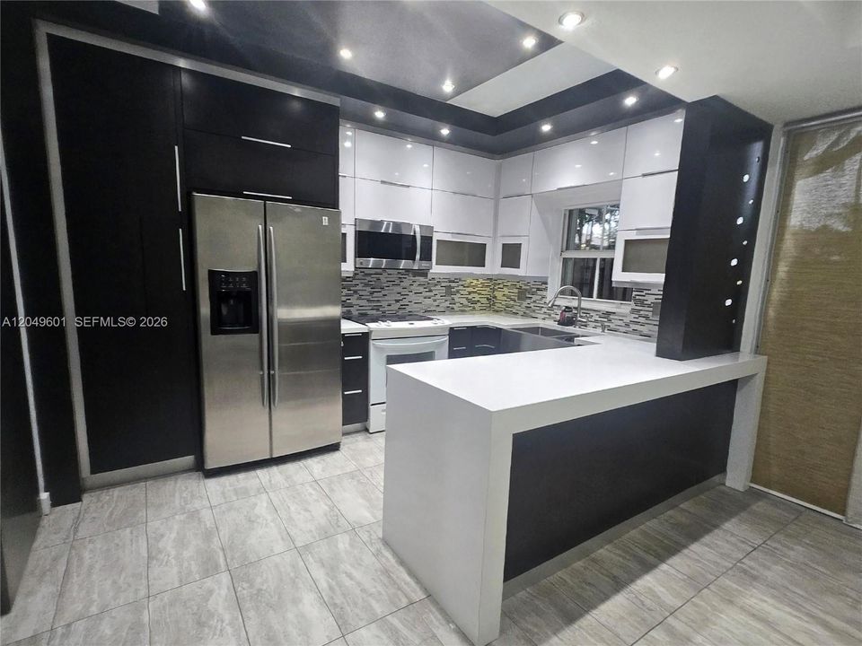 For Rent: $2,800 (2 beds, 2 baths, 0 Square Feet)