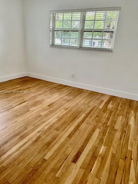 В аренду: $4,200 (3 спален, 2 ванн, 1228 Квадратных фут)