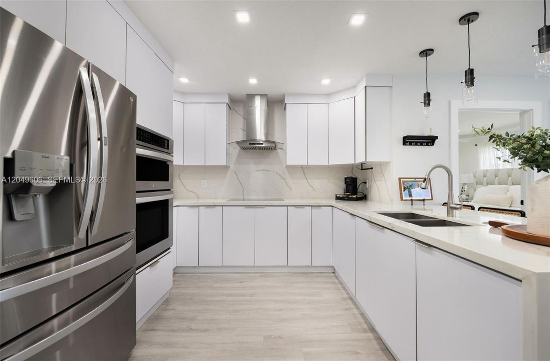 En Venta: $725,000 (4 camas, 2 baños, 1425 Pies cuadrados)