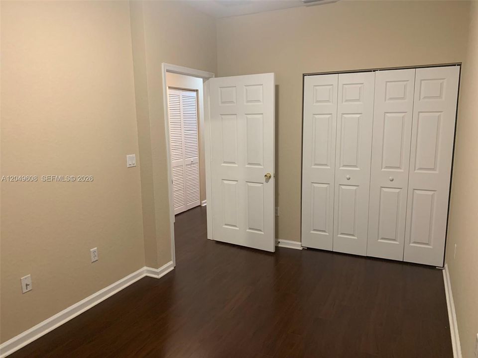 For Rent: $2,495 (3 beds, 2 baths, 1487 Square Feet)