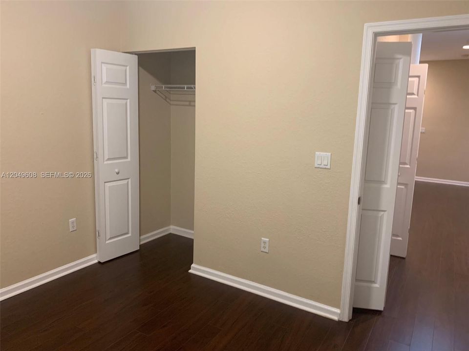 For Rent: $2,495 (3 beds, 2 baths, 1487 Square Feet)