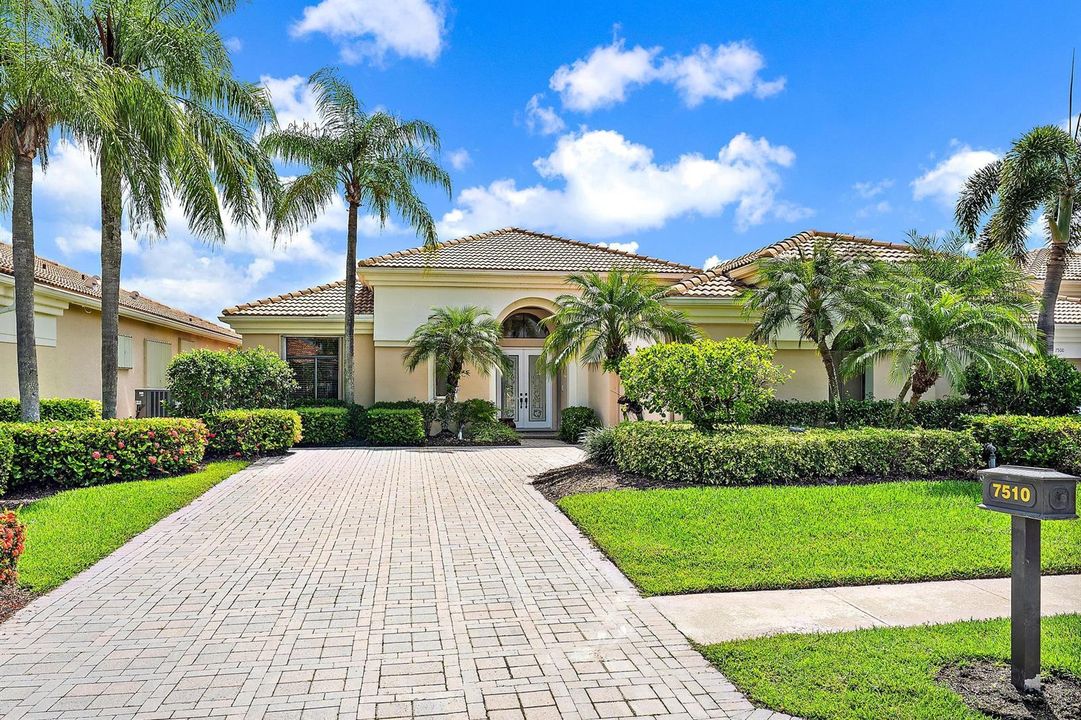 7510 Blue Heron Way