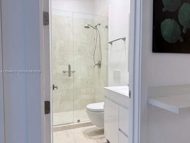 Full second bathroom