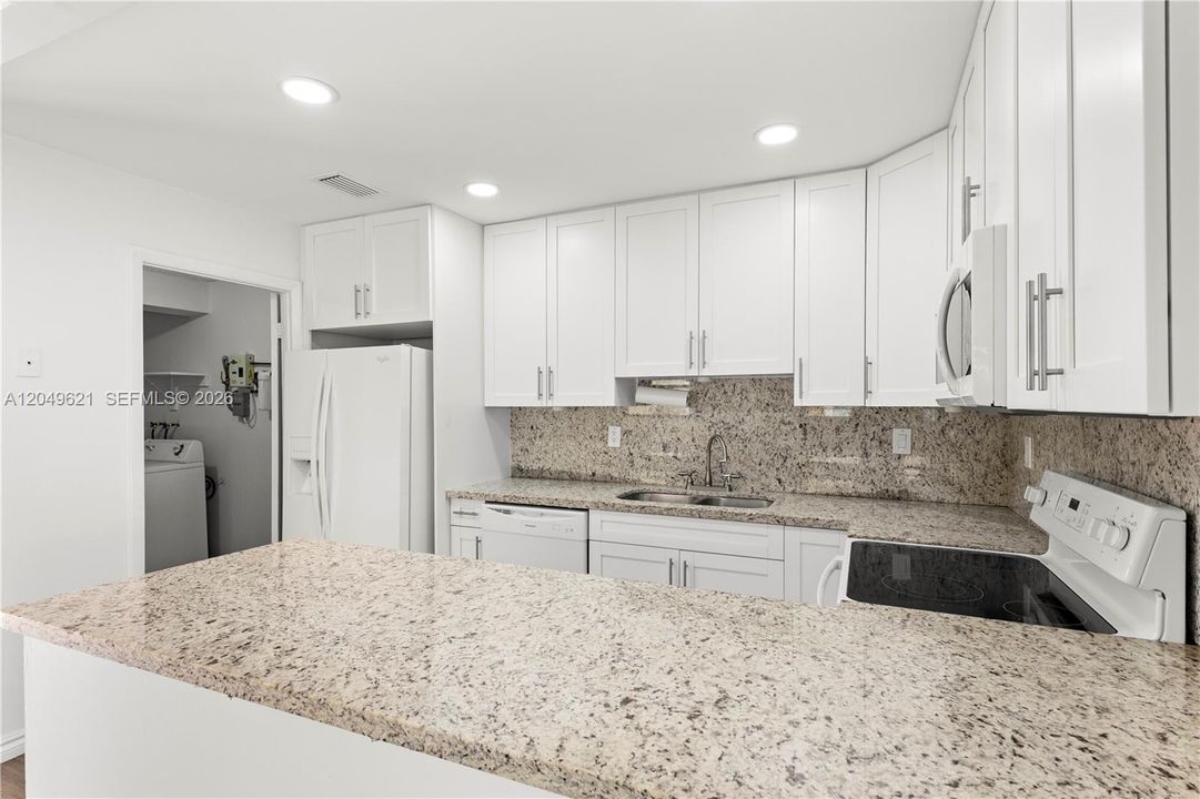 For Rent: $3,100 (3 beds, 2 baths, 1737 Square Feet)