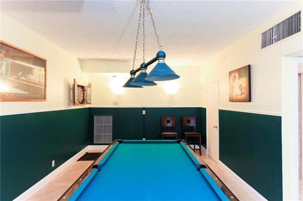pool room