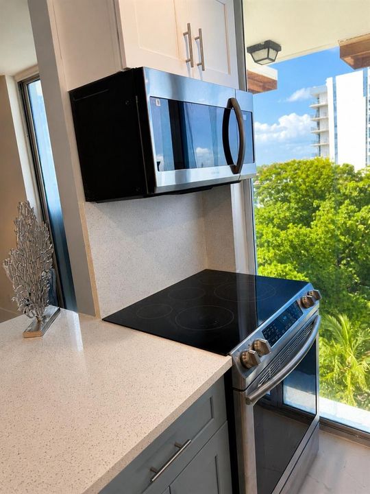 Microwave, stove