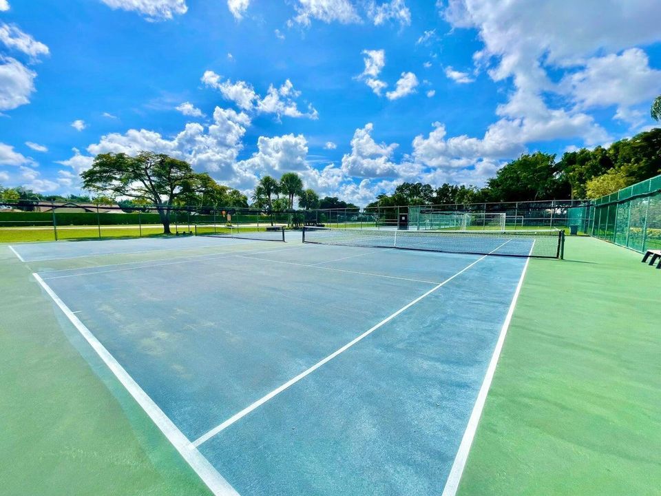 Lakes at Boca Tennis