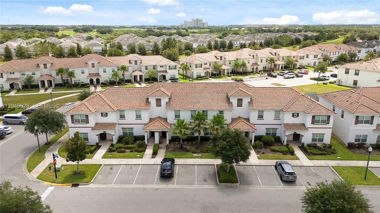 En Venta: $420,000 (4 camas, 3 baños, 1902 Pies cuadrados)