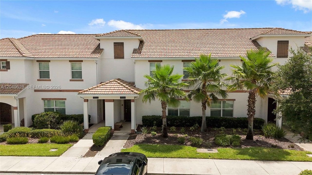 En Venta: $420,000 (4 camas, 3 baños, 1902 Pies cuadrados)