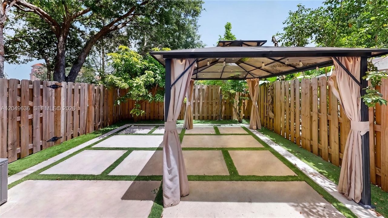 En Venta: $350,000 (3 camas, 2 baños, 1508 Pies cuadrados)