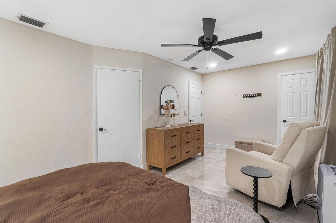021-711LaurelDrive-WestPalmBeach-FL-3340