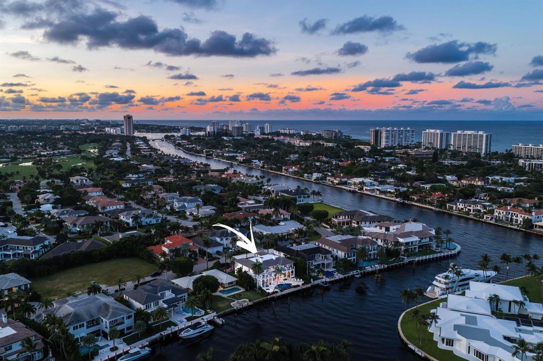 450_South_Maya_Palm_Drive_Dusk_04