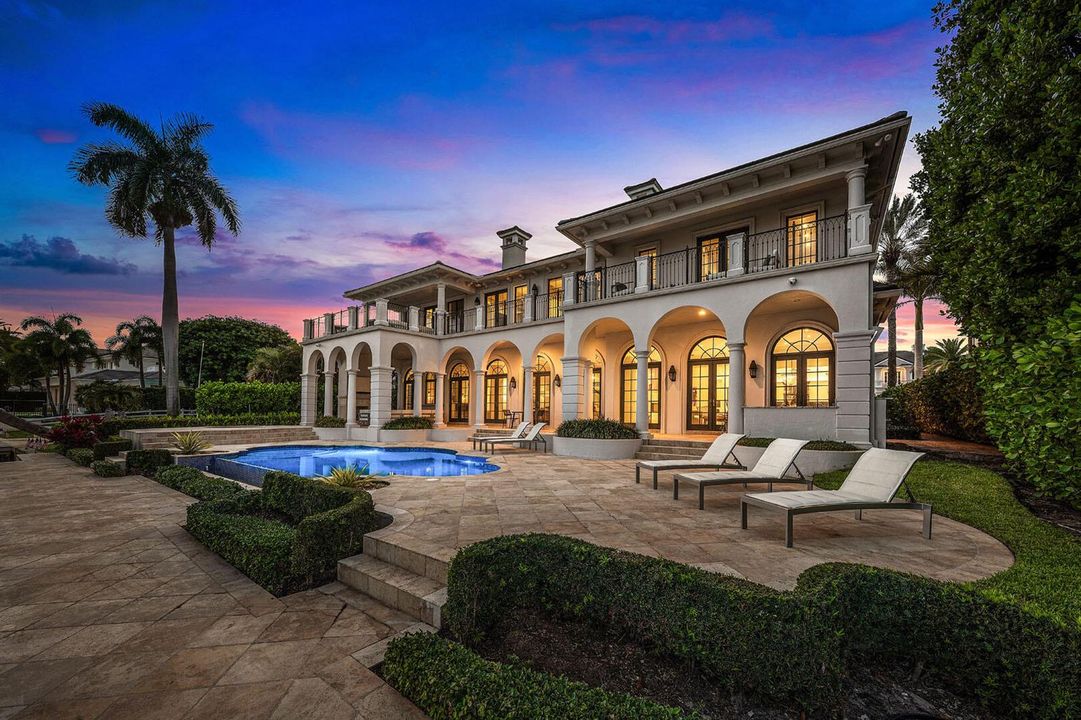 450_South_Maya_Palm_Drive_Dusk_11