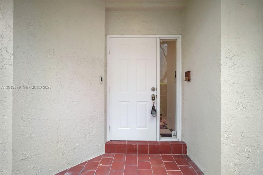 For Rent: $5,300 (3 beds, 3 baths, 1927 Square Feet)