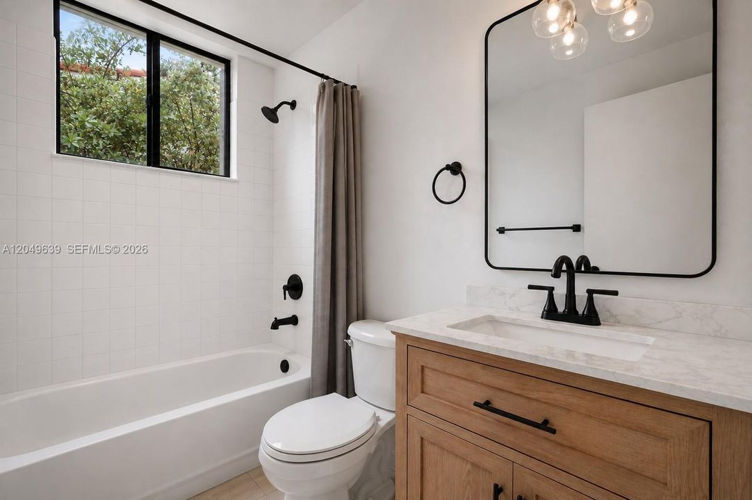 For Rent: $5,300 (3 beds, 3 baths, 1927 Square Feet)