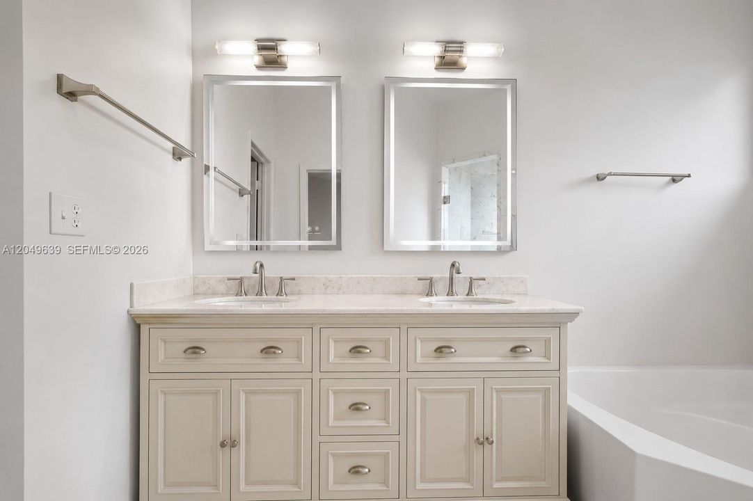 For Rent: $5,300 (3 beds, 3 baths, 1927 Square Feet)